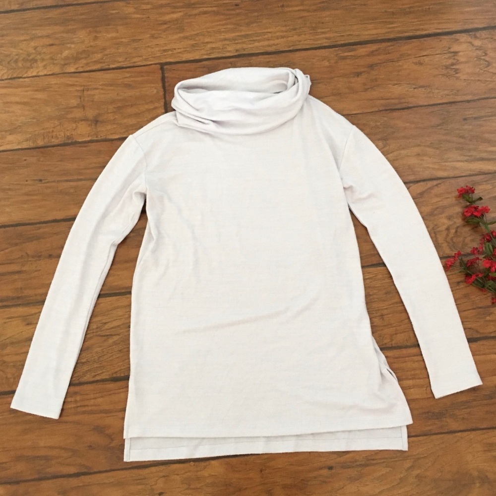 Gap Turtleneck Sweater- Light Gray